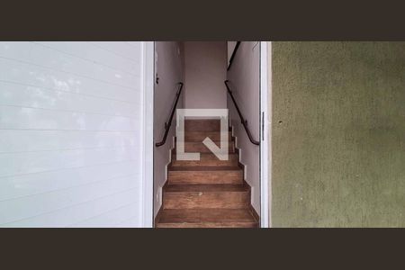 Casa à venda com 216m², 6 quartos e 4 vagas Casa à venda com 216m², 6 quartos e 4 vagasAcesso a Casa 2