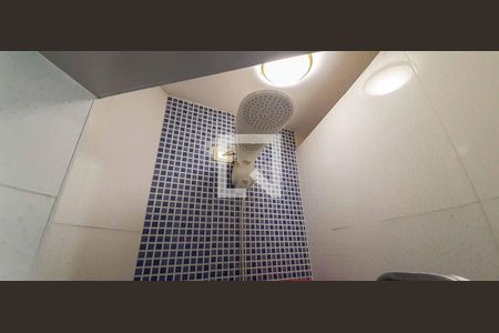 Casa à venda com 216m², 6 quartos e 4 vagas Casa à venda com 216m², 6 quartos e 4 vagasCasa 1 - Banheiro da Suíte 2