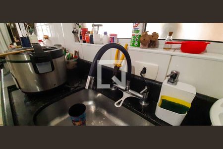 Casa à venda com 216m², 6 quartos e 4 vagas Casa à venda com 216m², 6 quartos e 4 vagasCasa 2 - Cozinha