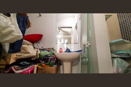 Casa à venda com 216m², 6 quartos e 4 vagas Casa à venda com 216m², 6 quartos e 4 vagasCasa 1 - Banheiro da Suíte 2