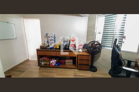 Casa à venda com 216m², 6 quartos e 4 vagas Casa à venda com 216m², 6 quartos e 4 vagasCasa 1 - Suíte 2