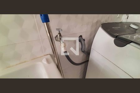 Casa à venda com 216m², 6 quartos e 4 vagas Casa à venda com 216m², 6 quartos e 4 vagasCasa 1 - Área de Serviço