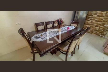 Casa à venda com 216m², 6 quartos e 4 vagas Casa à venda com 216m², 6 quartos e 4 vagasCasa 1 - Cozinha