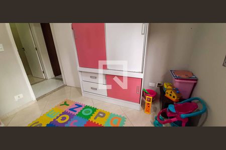 Casa à venda com 216m², 6 quartos e 4 vagas Casa à venda com 216m², 6 quartos e 4 vagasQuarto 2