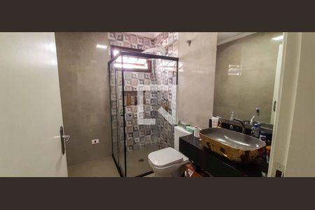 Casa à venda com 216m², 6 quartos e 4 vagas Casa à venda com 216m², 6 quartos e 4 vagasCasa 1 - Banheiro da Suíte 1