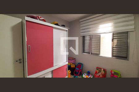 Casa à venda com 216m², 6 quartos e 4 vagas Casa à venda com 216m², 6 quartos e 4 vagasQuarto 2