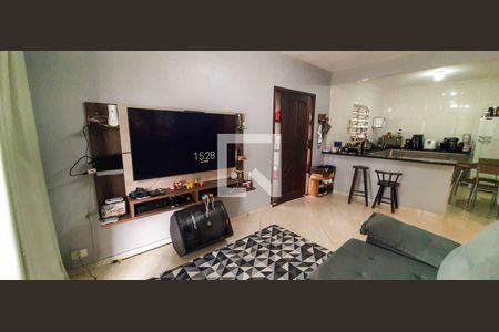 Casa à venda com 216m², 6 quartos e 4 vagas Casa à venda com 216m², 6 quartos e 4 vagasCasa 2 - Sala