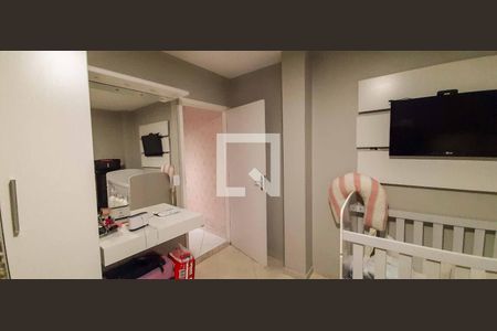 Casa à venda com 216m², 6 quartos e 4 vagas Casa à venda com 216m², 6 quartos e 4 vagasQuarto 1