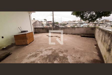 Casa à venda com 216m², 6 quartos e 4 vagas Casa à venda com 216m², 6 quartos e 4 vagasCasa 2 - Varanda