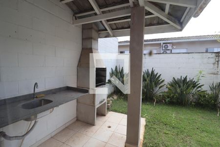 Casa de condomínio para alugar com 87m², 3 quartos e 2 vagasQuintal