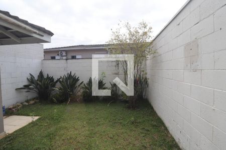 Casa de condomínio para alugar com 87m², 3 quartos e 2 vagasQuintal