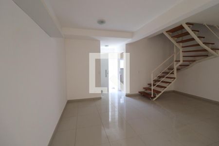 Sala de casa de condomínio para alugar com 3 quartos, 87m² em Engordadouro, Jundiaí