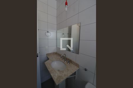 Casa de condomínio para alugar com 87m², 3 quartos e 2 vagasBanheiro