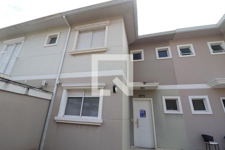 Casa de condomínio para alugar com 87m², 3 quartos e 2 vagasFachada