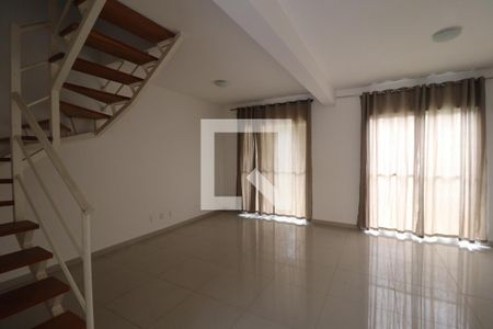 Sala de casa de condomínio para alugar com 3 quartos, 87m² em Engordadouro, Jundiaí