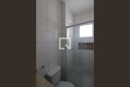 Casa de condomínio para alugar com 87m², 3 quartos e 2 vagasBanheiro