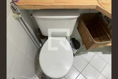 Apartamento à venda com 108m², 3 quartos e 3 vagas Apartamento à venda com 108m², 3 quartos e 3 vagasBanheiro Social