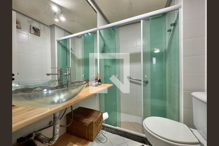 Apartamento à venda com 108m², 3 quartos e 3 vagas Apartamento à venda com 108m², 3 quartos e 3 vagasSuíte - Banheiro