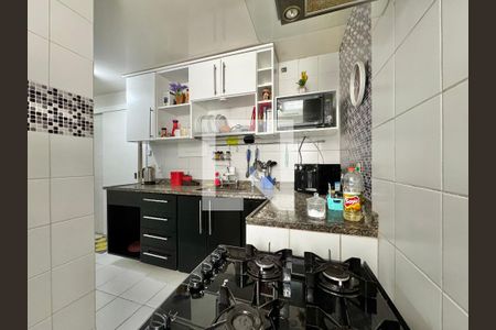 Apartamento à venda com 108m², 3 quartos e 3 vagas Apartamento à venda com 108m², 3 quartos e 3 vagasCozinha e Área de Serviço