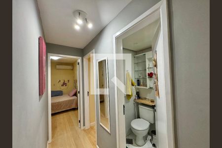 Apartamento à venda com 108m², 3 quartos e 3 vagas Apartamento à venda com 108m², 3 quartos e 3 vagasCorredor