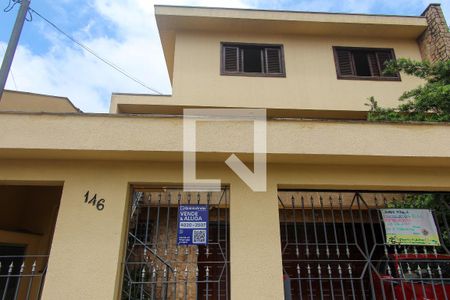 Casa à venda com 400m², 6 quartos e 5 vagas Casa à venda com 400m², 6 quartos e 5 vagasFachada