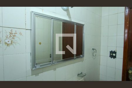 Casa à venda com 400m², 6 quartos e 5 vagas Casa à venda com 400m², 6 quartos e 5 vagasBanheiro 2