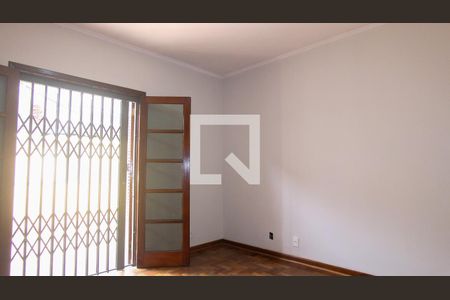 Casa à venda com 400m², 6 quartos e 5 vagas Casa à venda com 400m², 6 quartos e 5 vagasQuarto 5