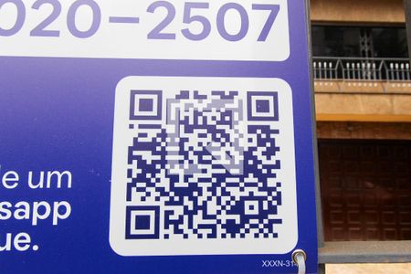 Casa à venda com 400m², 6 quartos e 5 vagas Casa à venda com 400m², 6 quartos e 5 vagasFachada