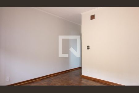 Casa à venda com 400m², 6 quartos e 5 vagas Casa à venda com 400m², 6 quartos e 5 vagasQuarto 5Quarto 5