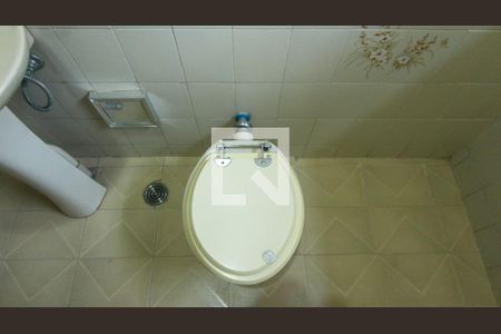 Casa à venda com 400m², 6 quartos e 5 vagas Casa à venda com 400m², 6 quartos e 5 vagasBanheiro 4