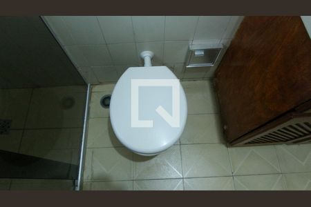 Casa à venda com 400m², 6 quartos e 5 vagas Casa à venda com 400m², 6 quartos e 5 vagasBanheiro 2