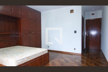 Casa à venda com 400m², 6 quartos e 5 vagas Casa à venda com 400m², 6 quartos e 5 vagasQuarto 4