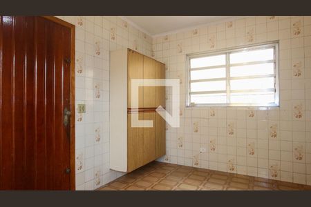 Casa à venda com 400m², 6 quartos e 5 vagas Casa à venda com 400m², 6 quartos e 5 vagasÁrea de Serviço