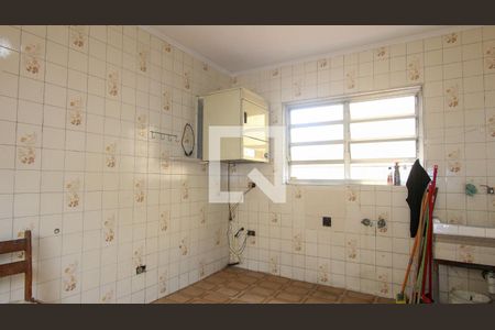 Casa à venda com 400m², 6 quartos e 5 vagas Casa à venda com 400m², 6 quartos e 5 vagasÁrea de Serviço