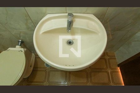 Casa à venda com 400m², 6 quartos e 5 vagas Casa à venda com 400m², 6 quartos e 5 vagasBanheiro 5