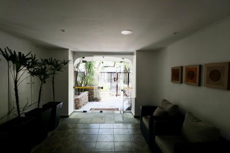 Apartamento para alugar com 70m², 3 quartos e 1 vaga Apartamento para alugar com 70m², 3 quartos e 1 vagaHall de entrada