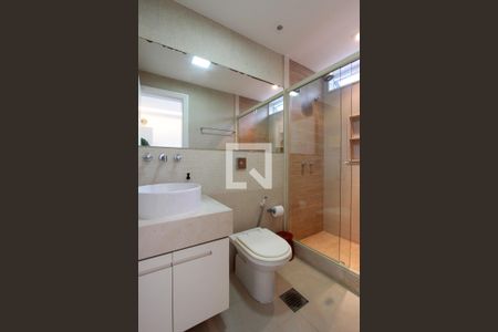 Apartamento à venda com 558m², 4 quartos e 4 vagas Apartamento à venda com 558m², 4 quartos e 4 vagasBanheiro Quarto 1 suíte