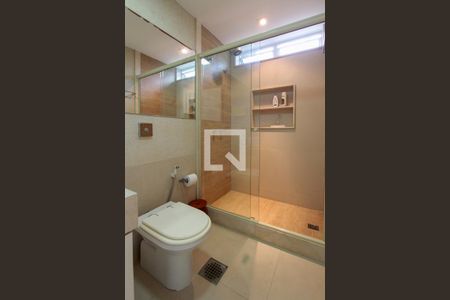 Apartamento à venda com 558m², 4 quartos e 4 vagas Apartamento à venda com 558m², 4 quartos e 4 vagasBanheiro Quarto 1 suíte