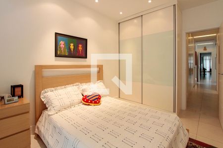 Apartamento à venda com 558m², 4 quartos e 4 vagas Apartamento à venda com 558m², 4 quartos e 4 vagasQuarto 3 suíte