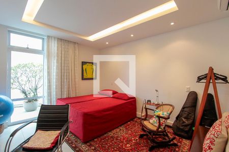 Apartamento à venda com 558m², 4 quartos e 4 vagas Apartamento à venda com 558m², 4 quartos e 4 vagasQuarto 4 suíte