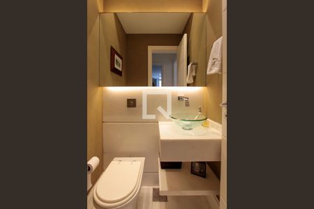 Apartamento à venda com 558m², 4 quartos e 4 vagas Apartamento à venda com 558m², 4 quartos e 4 vagasLavabo