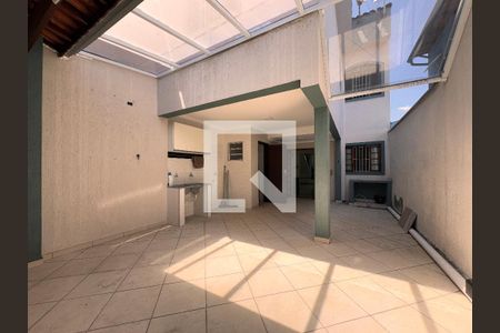 Casa para alugar com 188m², 3 quartos e 2 vagasÁrea gourmet 