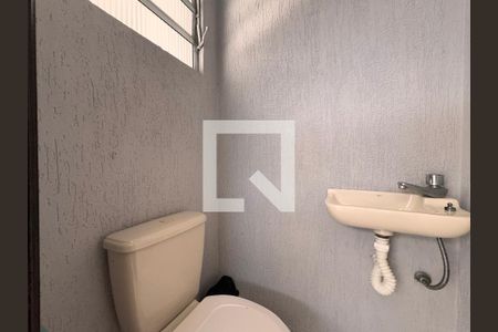 Casa para alugar com 188m², 3 quartos e 2 vagasBanheiro de serviço