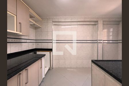 Casa para alugar com 188m², 3 quartos e 2 vagasCozinha
