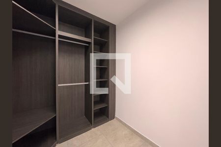 Casa para alugar com 188m², 3 quartos e 2 vagasCloset da suíte