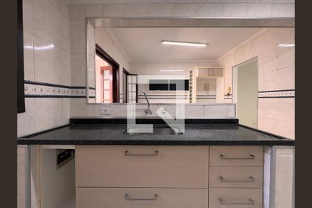 Casa para alugar com 188m², 3 quartos e 2 vagasCozinha