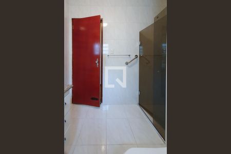 Casa para alugar com 206m², 3 quartos e 2 vagasBanheiro Social