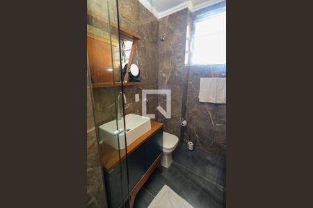 Apartamento para alugar com 135m², 3 quartos e sem vaga Apartamento para alugar com 135m², 3 quartos e sem vagaBanheiro da Suíte