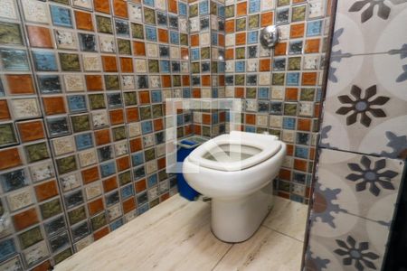 Apartamento para alugar com 135m², 3 quartos e sem vaga Apartamento para alugar com 135m², 3 quartos e sem vagaBanheiro de serviço