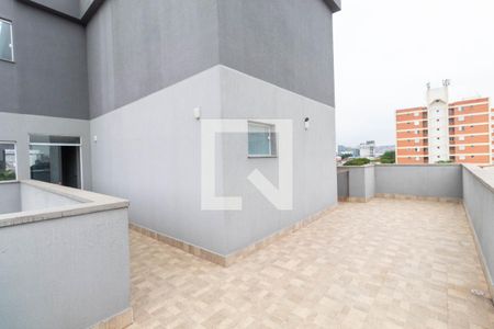 Apartamento à venda com 38m², 2 quartos e sem vagaÁrea comum